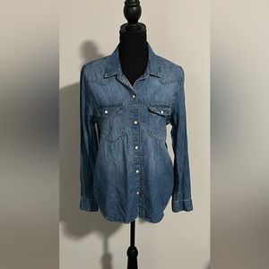 GAP Factory Denim Shirt Size L